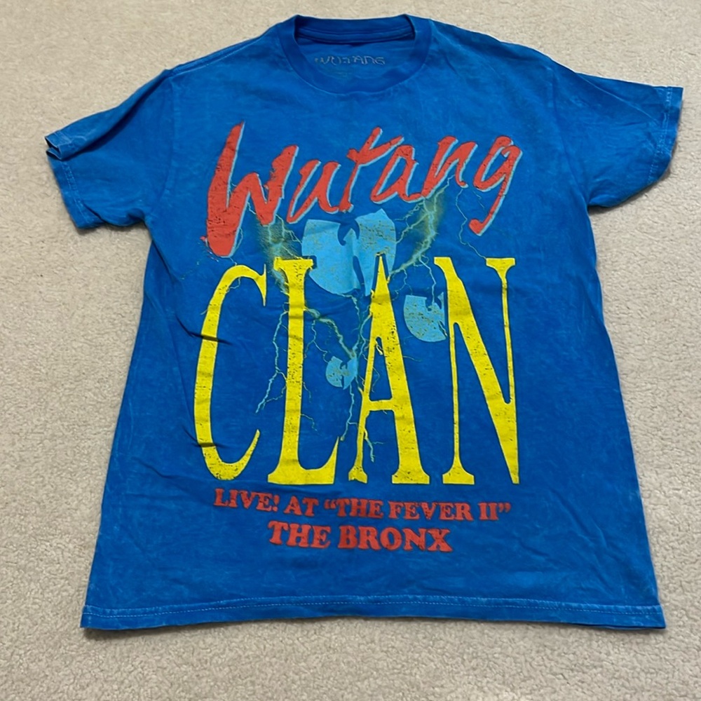 Women’s graphic t shirt